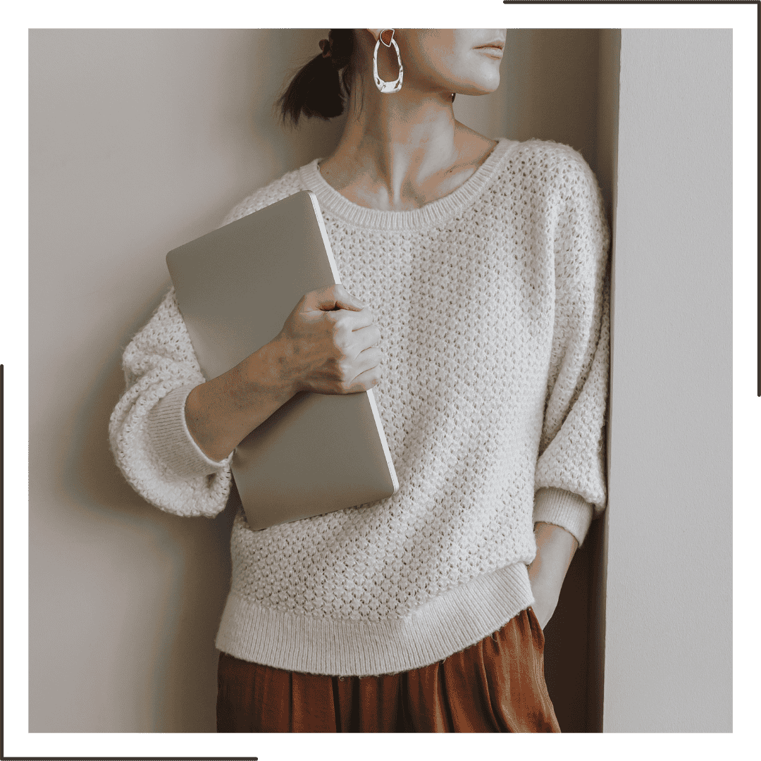 Kommunikations-Guide Kommunikations-Guide: Frau mit Laptop